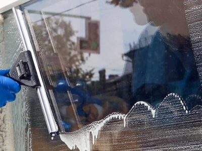 professional window cleaners cleaning windows